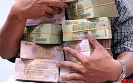 Vờ đụng xe, cướp ôtô chở tiền