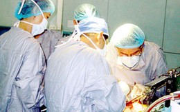 Chữa bệnh ở nước ngoài (3): Lao tâm khổ tứ để rồi thất vọng