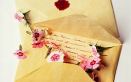 Sống lại nhờ nghe đọc thư tình của người yêu đầu
