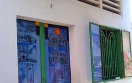 Một phụ nữ tâm thần, đâm người thân nhập viện