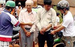 Bắt giữ cụ ông U80 bẻ khóa xe máy