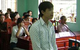 Đi "chat", rút dao đâm người vì tưởng... nhìn đểu