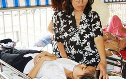 Vụ học sinh đánh bạn ngất xỉu: Hiệu trưởng nói sẽ không "chạy trốn"