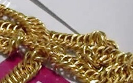Bị trộm vào tận phòng ngủ giật mất dây chuyền 10 chỉ vàng