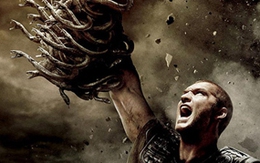 "Clash of the Titans" thiết lập kỷ lục ngay khi vừa ra mắt