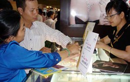 Giá vàng giảm mạnh, đôla tự do tăng nhẹ