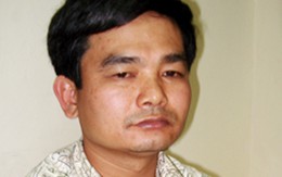 Bắt giám đốc vay tiền ngân hàng... đi đánh bạc