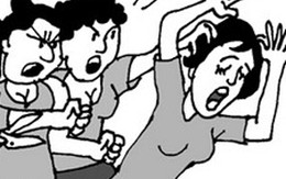 Trói tình địch vào cột điện rồi cắt tóc, lột quần áo