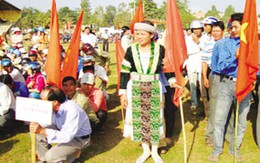 Làm dân số trên cao nguyên