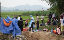 Một bác sĩ chết bên vệ đường 