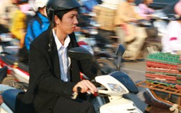 Về việc CSGT hóa trang bắt vi phạm: Phải có giấy ủy quyền của Trưởng phòng