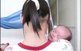 Nữ học sinh giỏi làm mẹ ở tuổi 16 