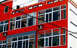 Khởi tố gã nhân viên máu lạnh chém chết bà chủ