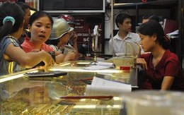 Giá vàng tiếp tục tăng vọt