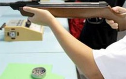 Bắn nhau để thử xem có đau không?