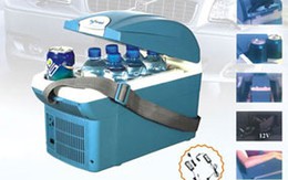 Đồ uống mát lạnh với thùng đựng đá du lịch