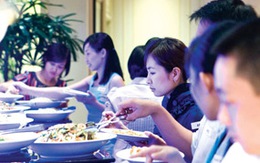 8 lưu ý khi ăn buffet