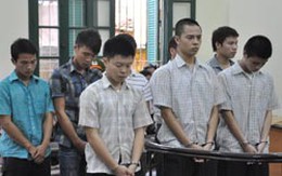2 CĐV Hải Phòng phải đi tù