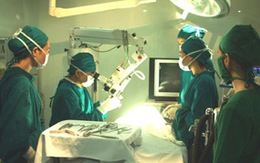 Làm lại mặt bị biến dạng cho bệnh nhân bỏng nặng
