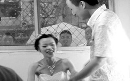 Phòng tân hôn trong kí túc xá sinh viên