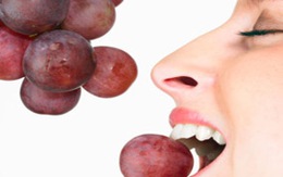 Ăn nho nên ăn cả hạt