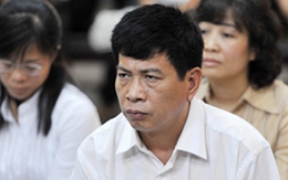"Ông Tổng PMU18" quanh co chuyện cho mượn xe
