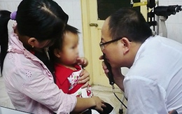 Trẻ bị lác mắt có thể do... ung thư