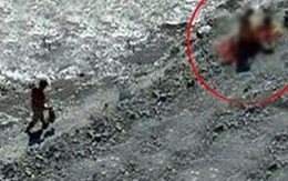 Cặp đôi diễn "cảnh nóng bỏng mắt" giữa bãi biển