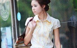 Áo sơ mi đáng để chọn cho phụ nữ gầy