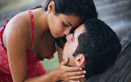 Tan gia đình vì gái đẻ thuê