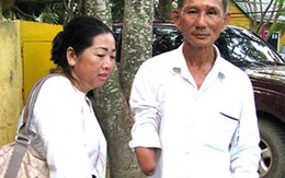 Bị đánh hội đồng vì... đỗ xe mà không mua hàng