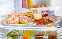 Bảo quản thực phẩm khi cất, lấy ở tủ lạnh