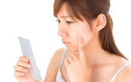 Da mụn có nên dùng mỹ phẩm?