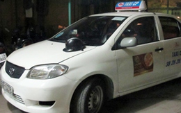 Khách đi taxi cướp "dế" xịn của tài xế