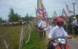Nữ sinh thanh lịch treo cổ tự tử tại nhà