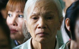 Đau đớn phận già sau cánh cửa tù