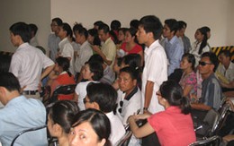 Mua nhà thu nhập thấp: Khó như thi Đại học