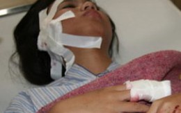 Nữ sinh Đà Lạt đâm bạn trong lớp học vì "nhìn đểu"