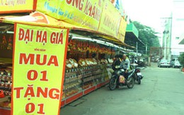Bánh Trung thu: Chưa Rằm đã bắt đầu đại hạ giá