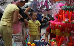 Đồ chơi trẻ em hàng chợ vẫn "làm ngơ" tem CR