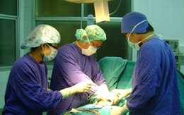 Nghẹt thở trong đêm cứu người