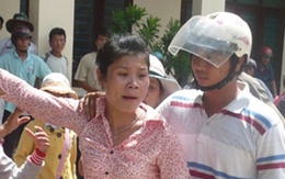 Bắt quả tang bạn ôm... vợ mình, ép ký nợ 300 triệu