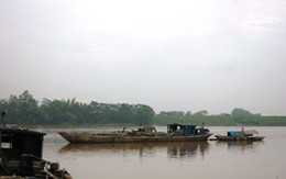 Một công an viên mất tích trên sông Mã