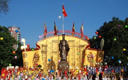 "Trông trời, trông mây" 10 ngày Đại lễ