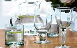Mẹo rửa đồ thủy tinh sáng bóng 