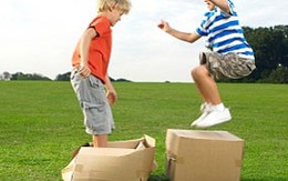 Trẻ dậy thì sớm do lười vận động