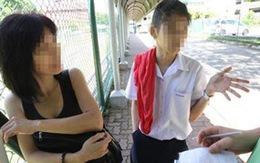 Nữ sinh "tung chưởng" với cô giáo