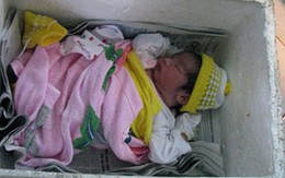 Bé sơ sinh bị bỏ thùng xốp trôi sông