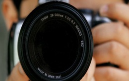 30 cô gái bị một người cưỡng bức