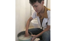 Nhập đại học bằng tiền phúng điếu mẹ
